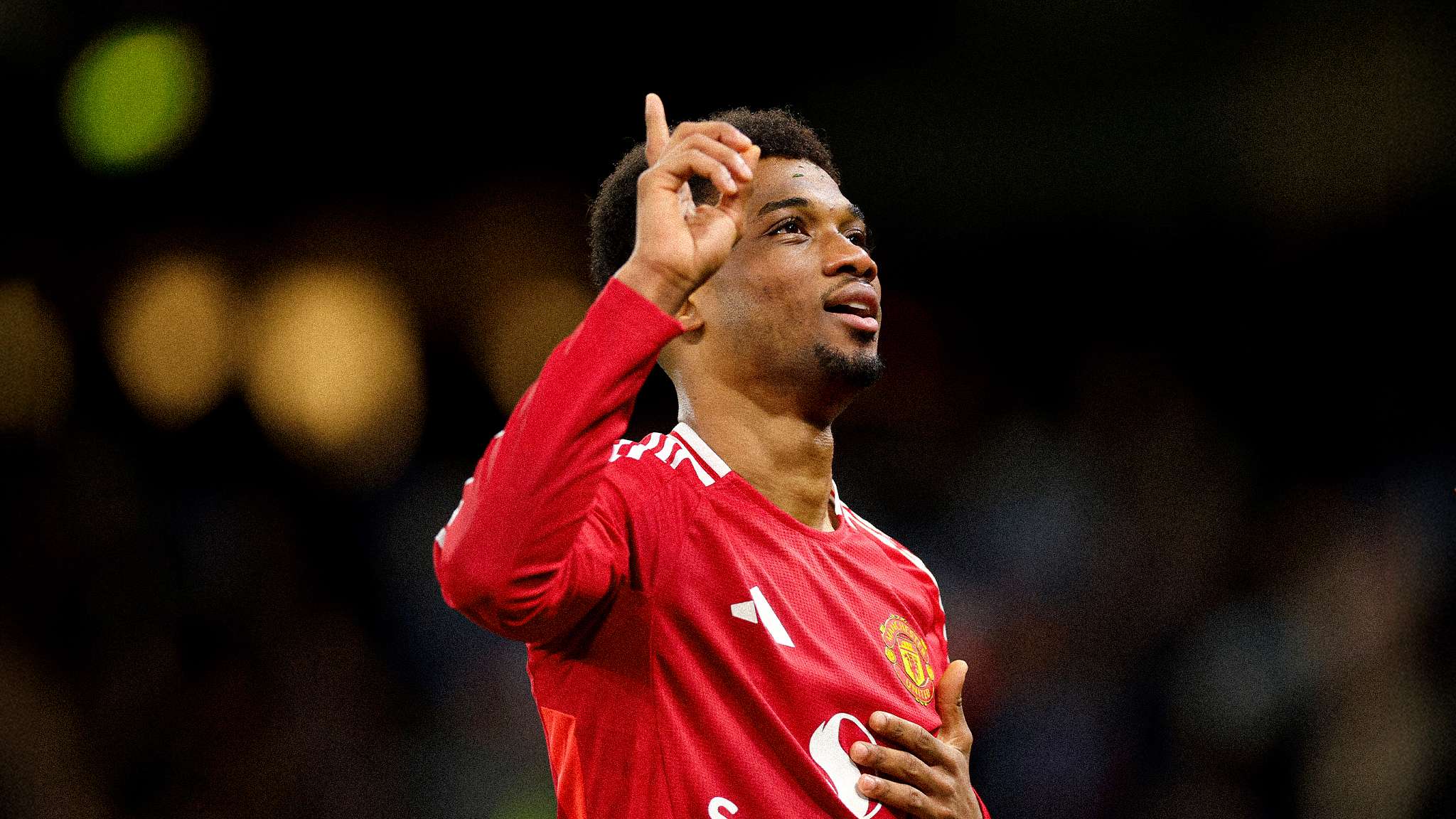 美媒高呼詹皇前无古人：对比老乔丹数据呈现碾压 40岁后场均26+9+8.